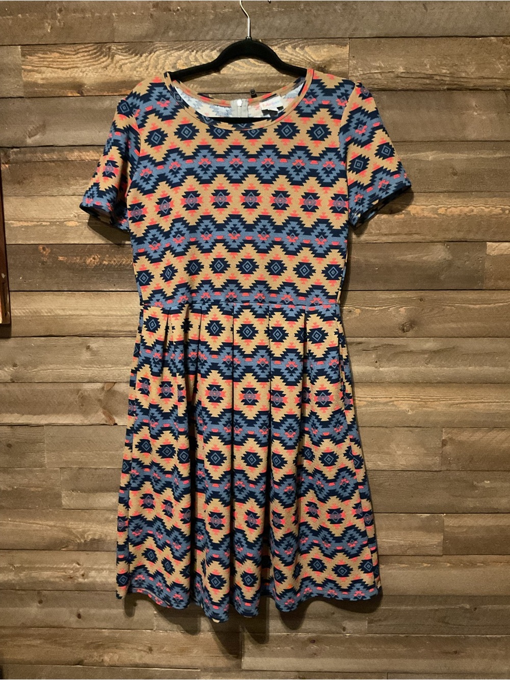 LulaRoe Amelia Dress Aztec Tribal Pockets Fit flare Stretch Blue Tan Size XL
